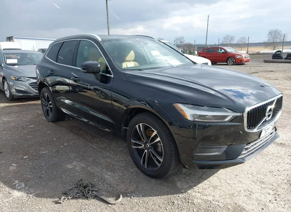 Volvo XC60 T5 MOMENTUM