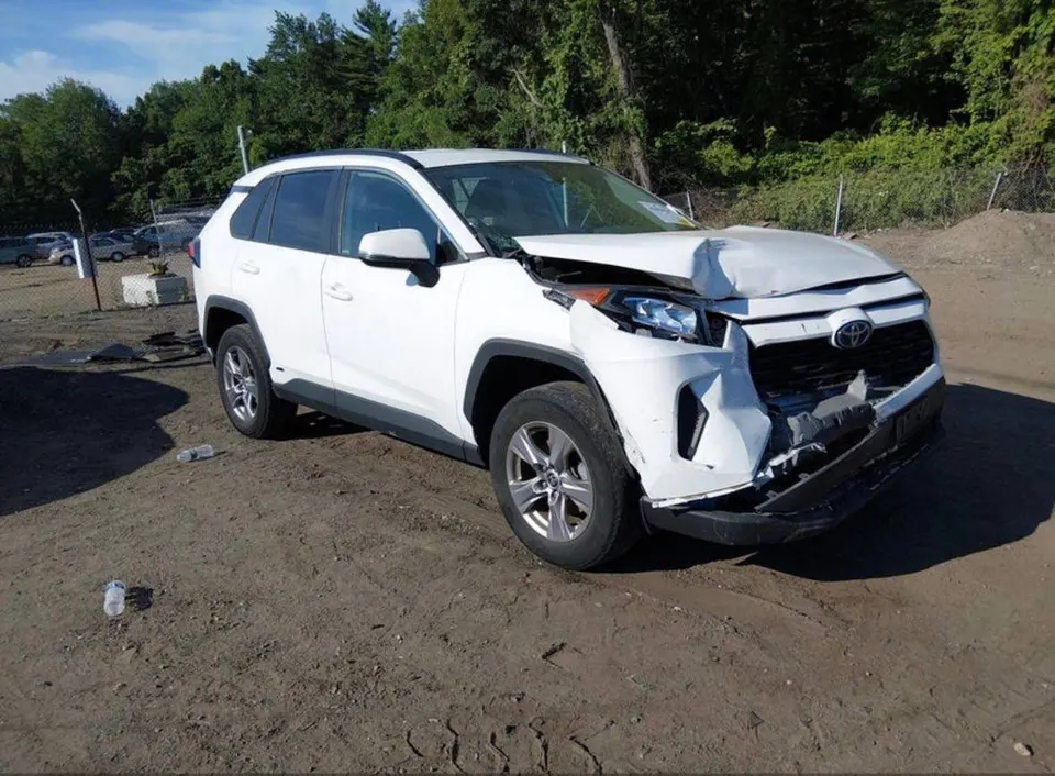 Toyota RAV4 2.5 Hybrid — фото 3