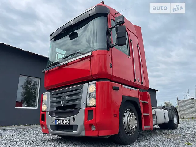 Renault Magnum