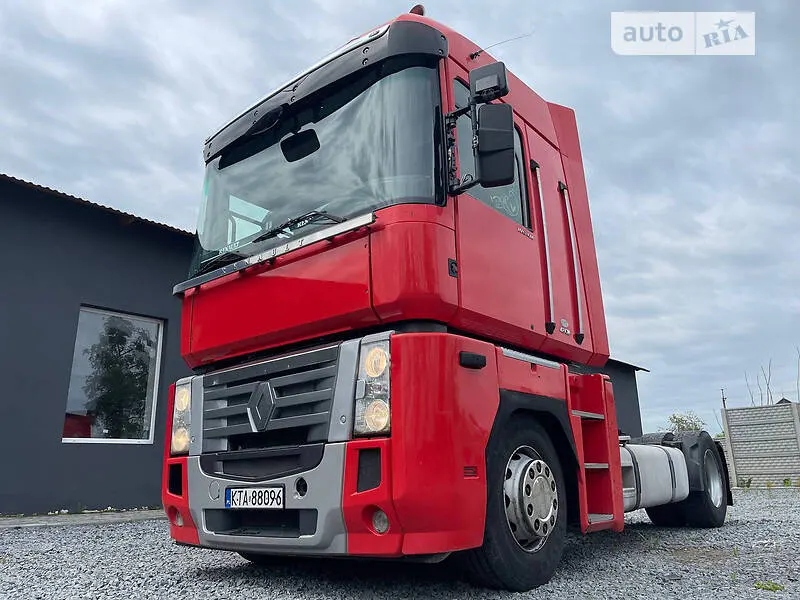 Renault Magnum