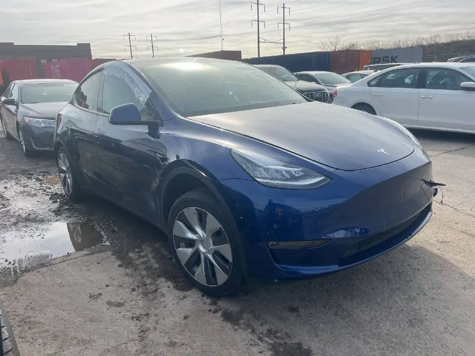 Tesla Model Y Long Range