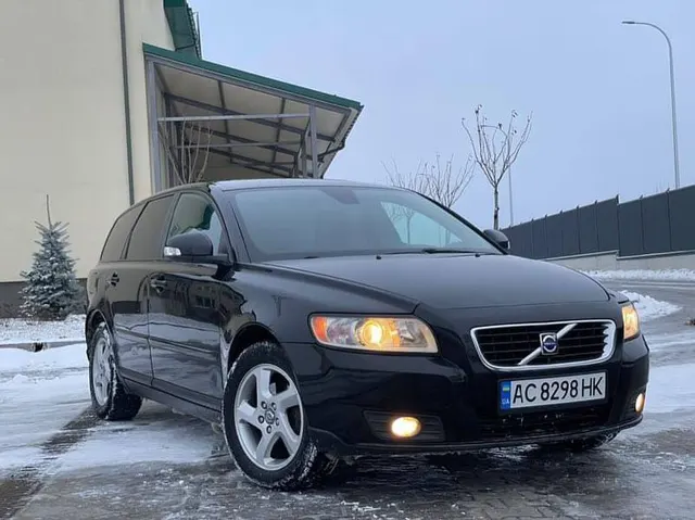 Volvo V50