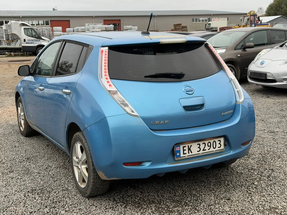 Nissan Leaf — фото 4