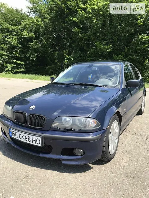 BMW 320