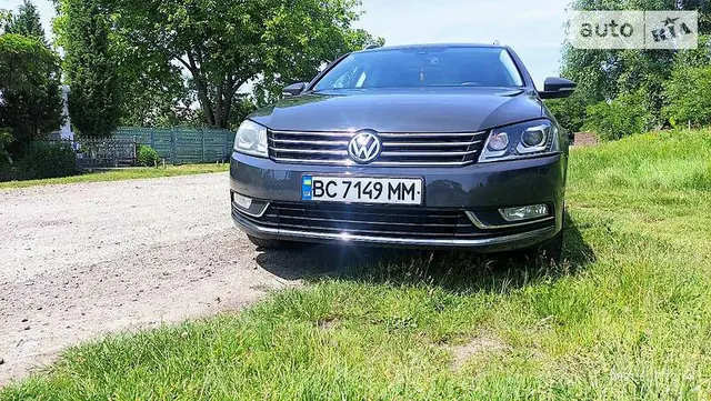 Volkswagen Passat B7 ECOFUEL XENON