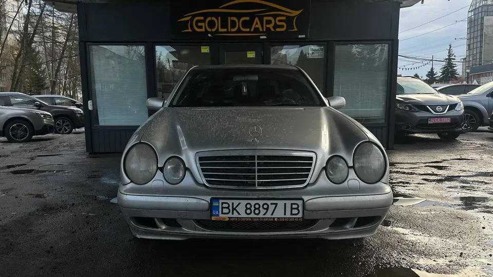 Mercedes-Benz BENZ E