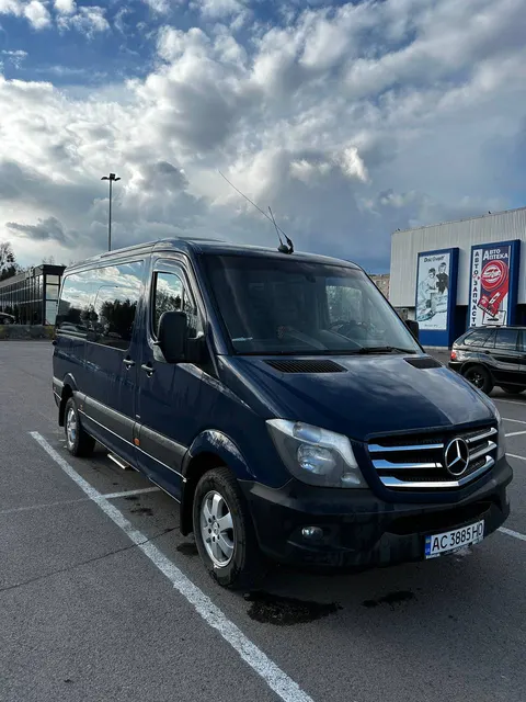 Mercedes-Benz Sprinter 319