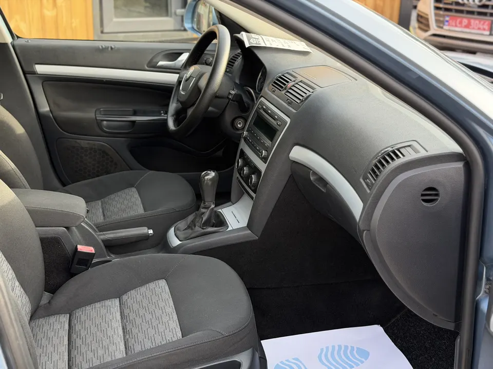 Skoda Octavia — фото 8