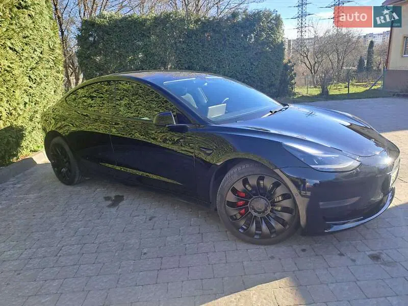 Tesla Model 3