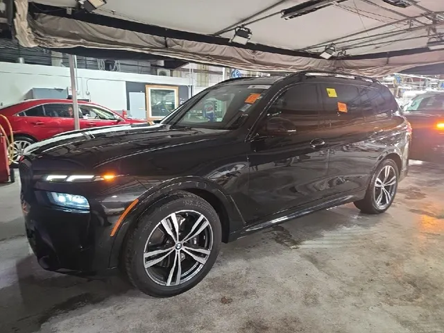 BMW X7 M-SPORT LINE