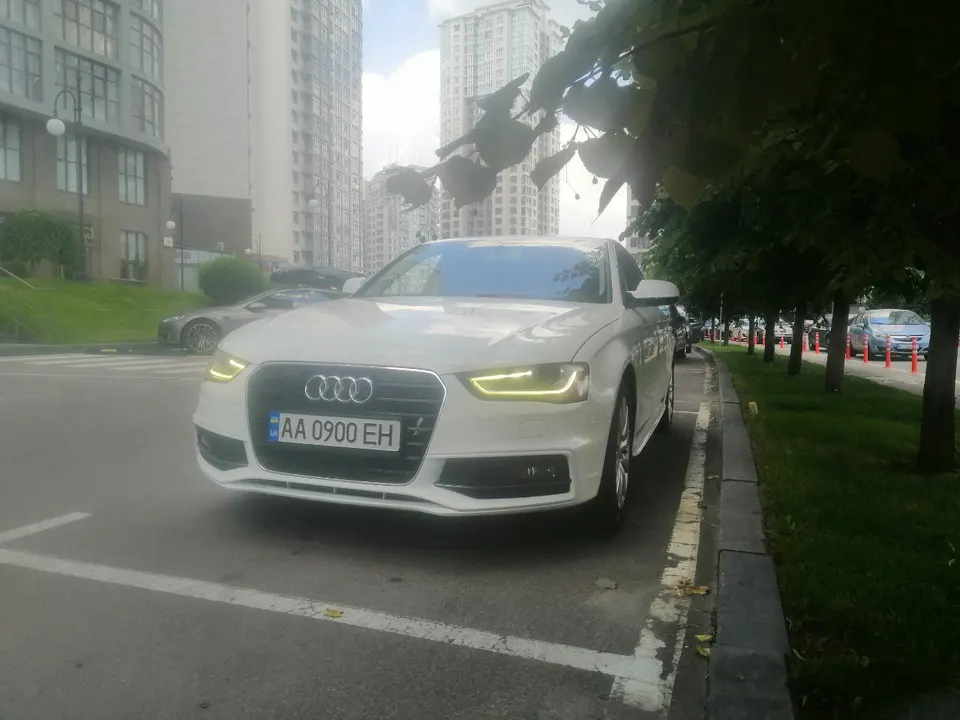 Audi A4 Ауді