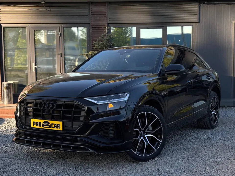 Audi Q8