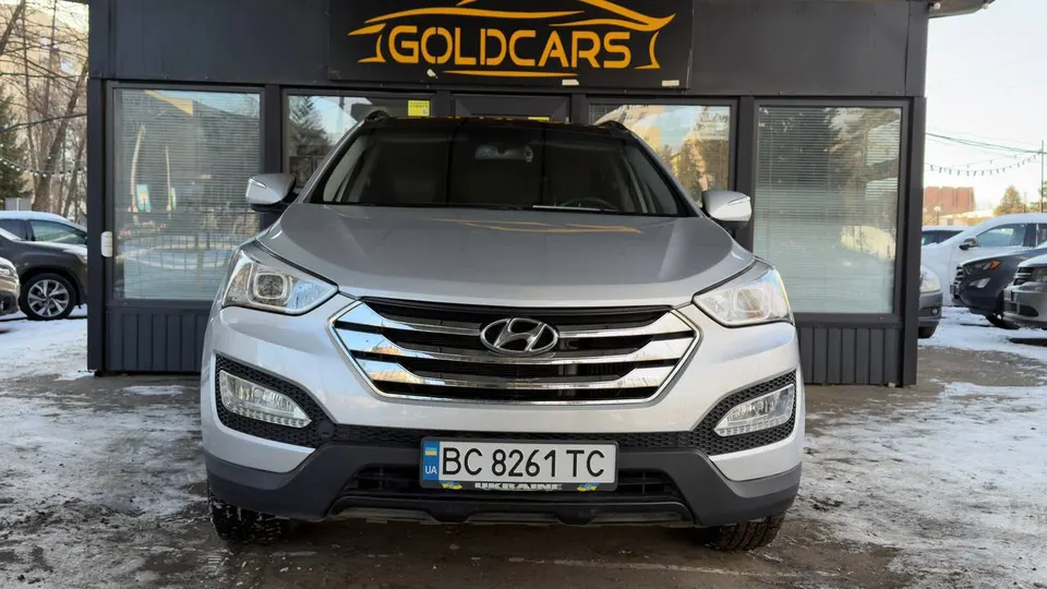 Hyundai SANTA FE