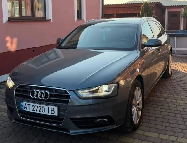 Audi A4 B8
