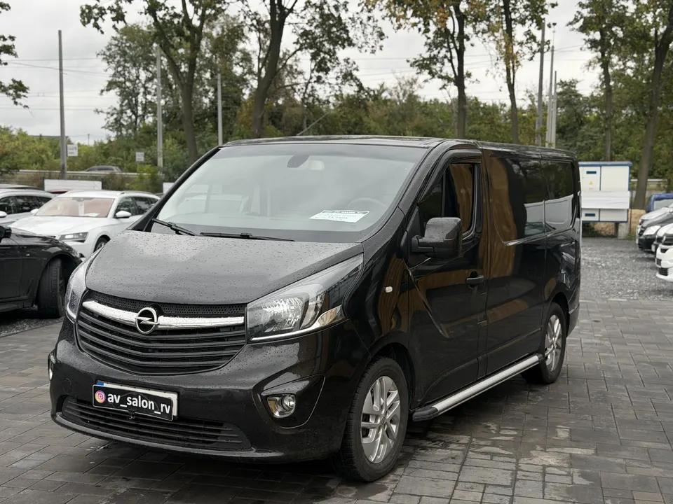 Opel Vivaro — фото 3