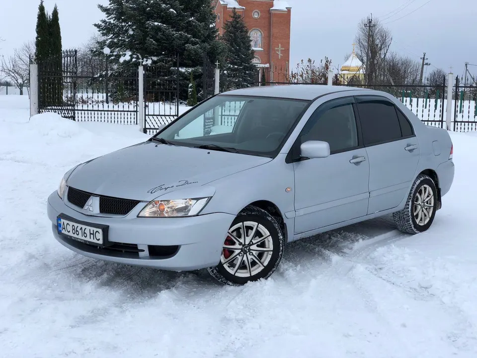 Mitsubishi Lancer