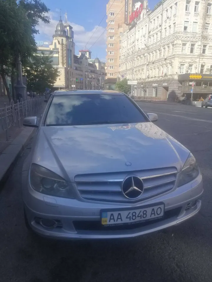 Mercedes-Benz C230 бензин 2.5. Авто