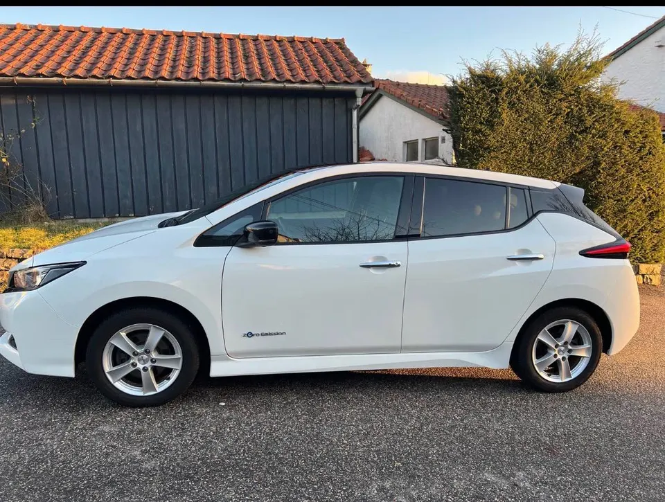 Nissan Leaf Tekna — фото 2