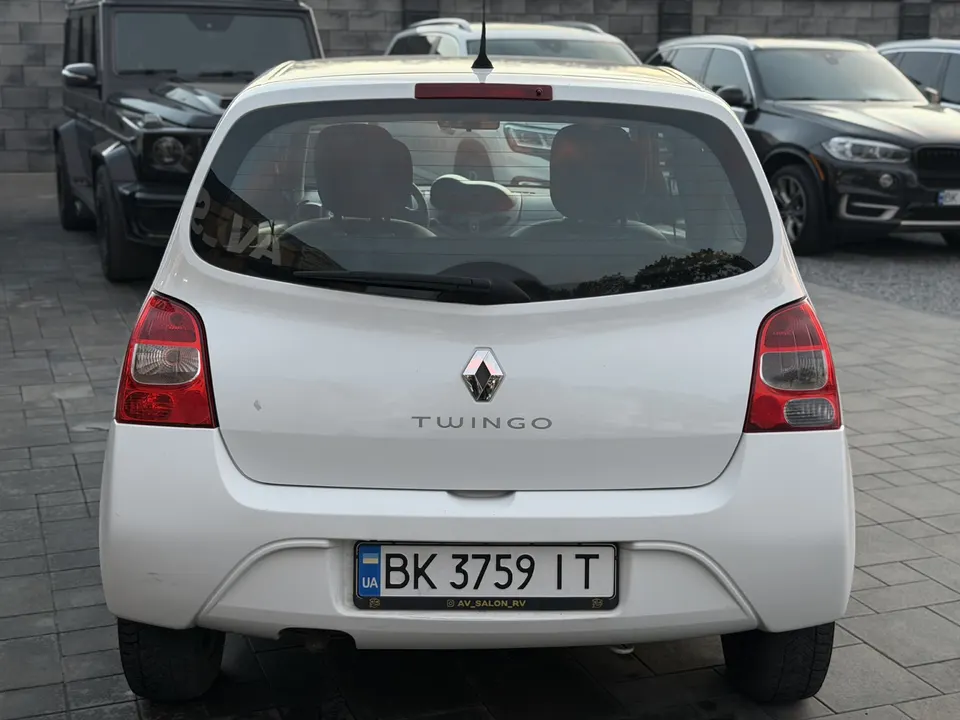 Renault Twingo — фото 6