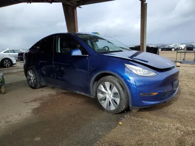 Tesla MODEL Y LONG RANGE