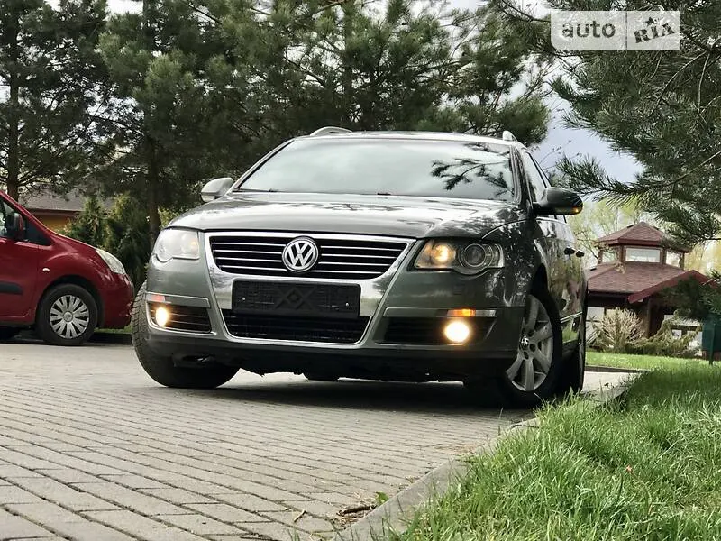 Volkswagen Passat B6 HIGHLINE BLUEMOTION