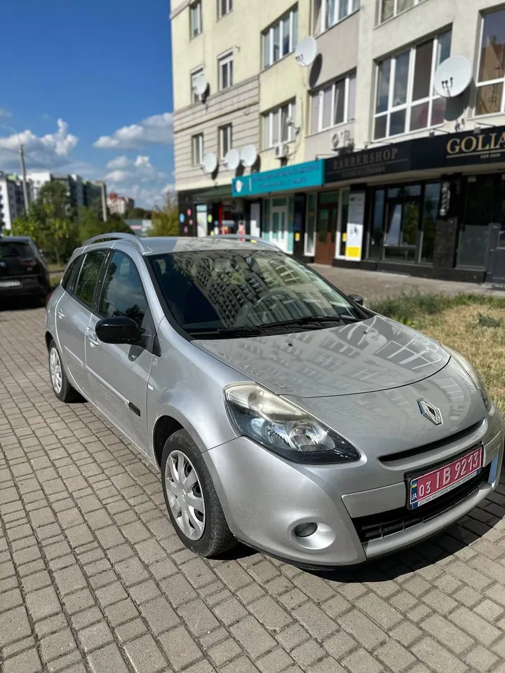 Renault Clio — фото 2