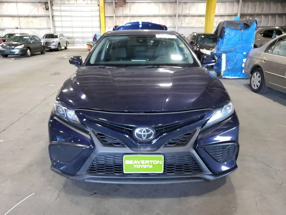 Toyota Camry SE повний привід