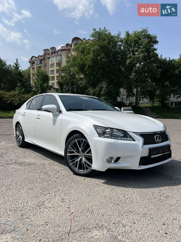 Lexus GS