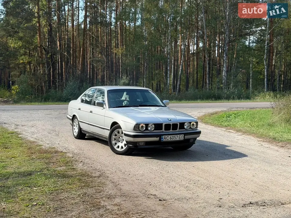 BMW 5 Series — фото 2