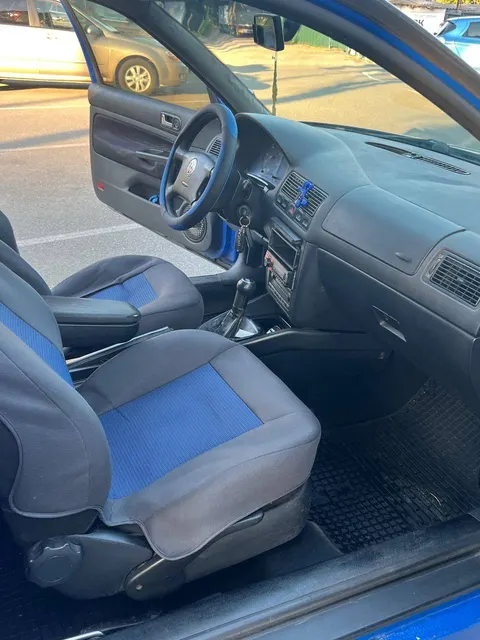 Volkswagen Golf IV