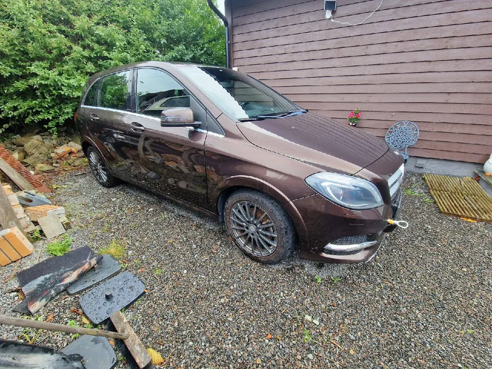 Mercedes-Benz B250e Range Plus — фото 2