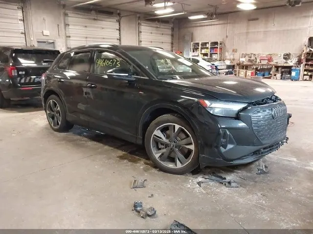 Audi Q4 E-TRON PREMIUM PLUS