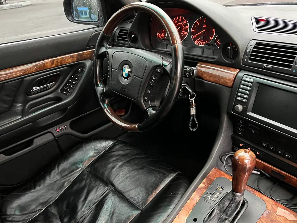 BMW 730d E38 — фото 9