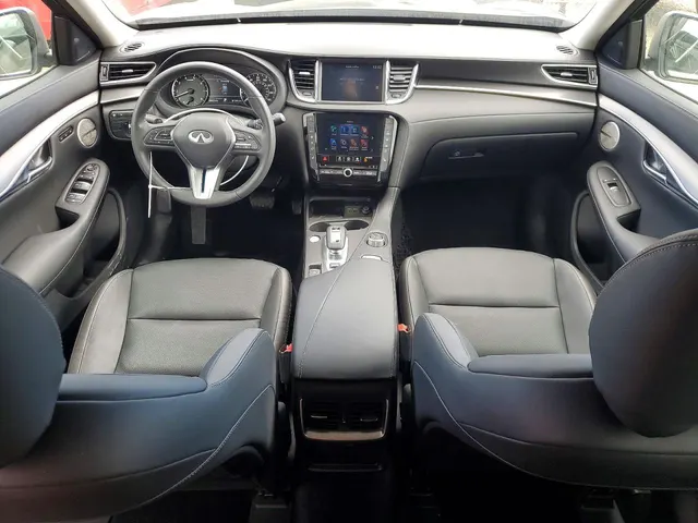 Infiniti QX50 LUXE