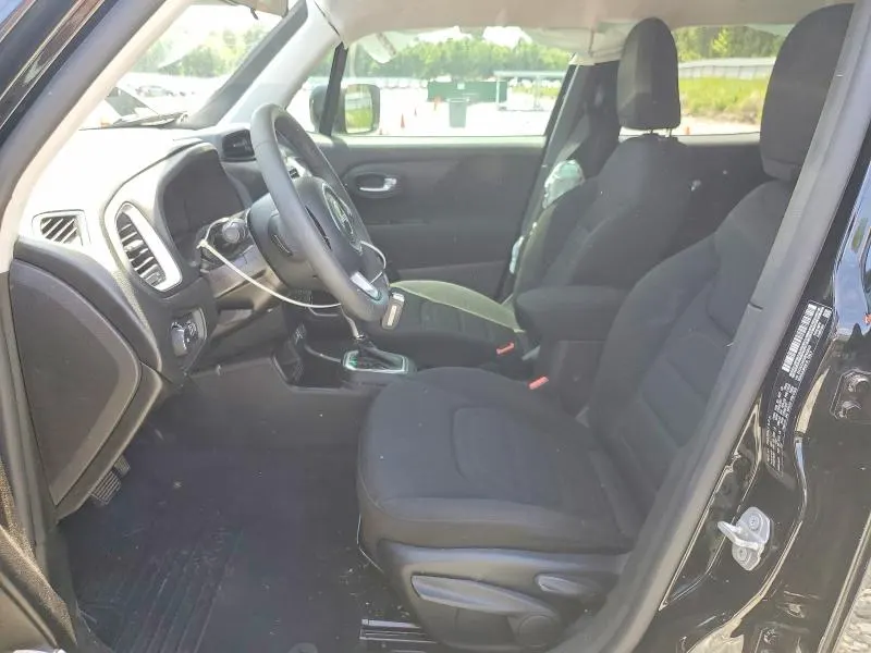 Jeep RENEGADE LATITUDE — фото 6