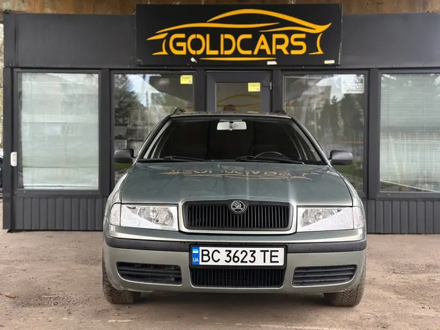 Skoda OCTAVIA TOUR