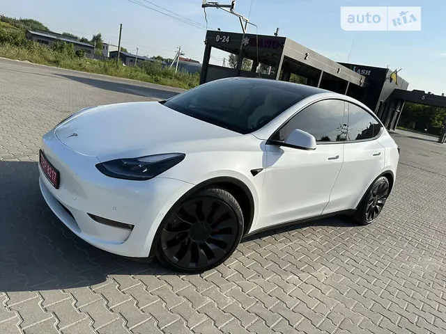 Tesla Model Y