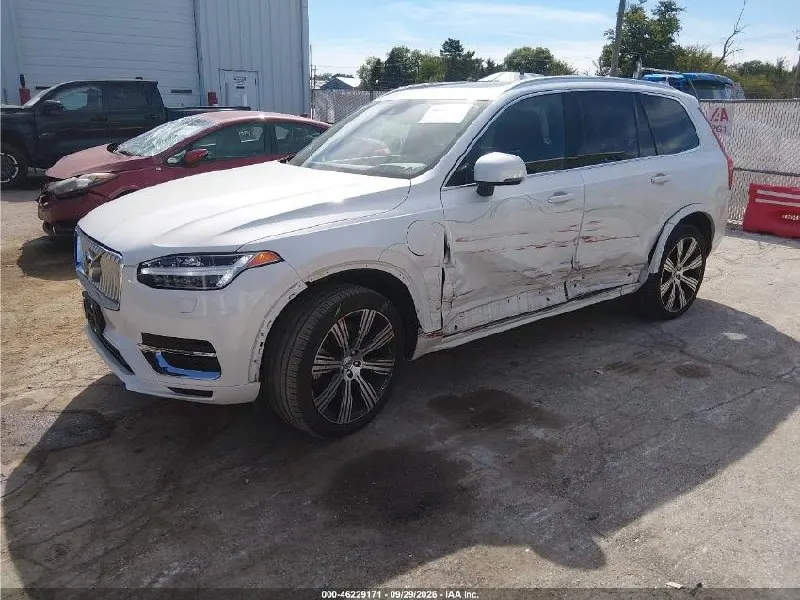 Volvo XC90 RECHARGE PLUG-IN HYBRID