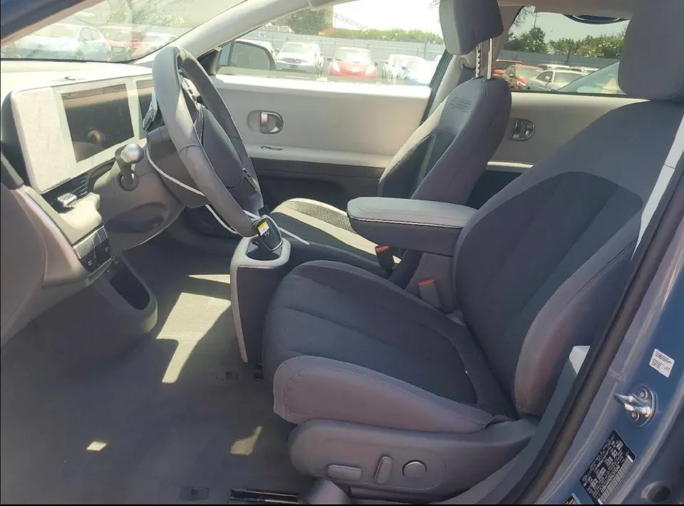 Hyundai Ioniq 5 SE — фото 10