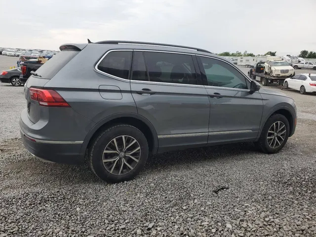 Volkswagen Tiguan SE