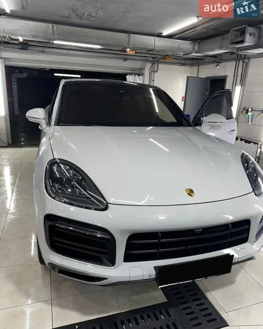 Porsche Cayenne Coupe
