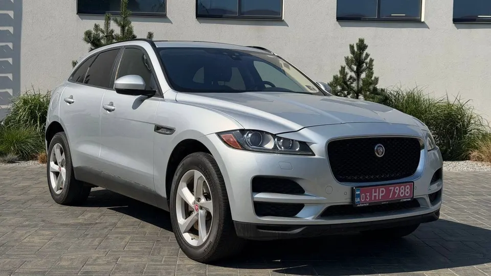 Jaguar F-PACE PREMIUM