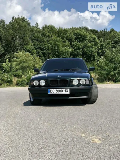 BMW 525
