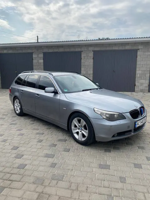 BMW 520