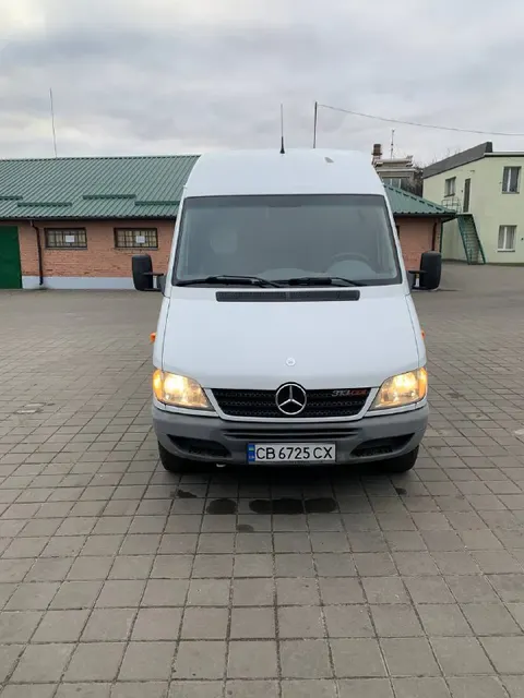 Mercedes-Benz Sprinter 313