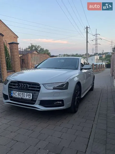 Audi A4