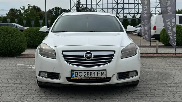 Opel INSIGNIA