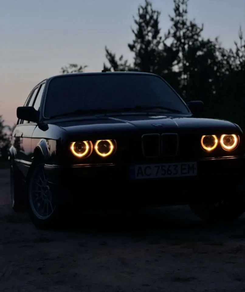 BMW E30