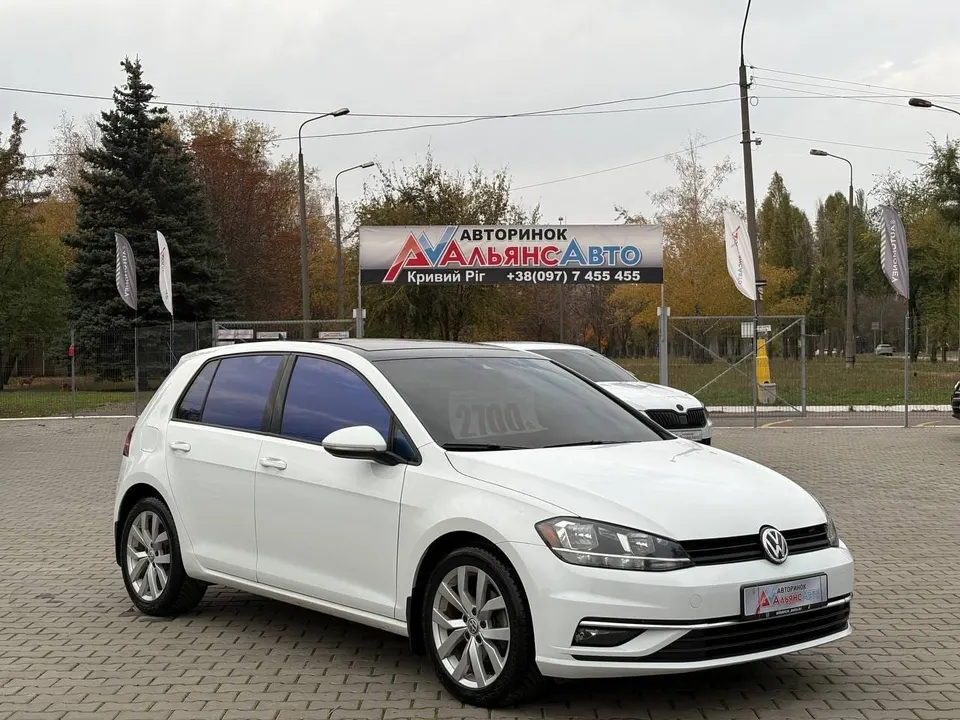 Volkswagen Golf