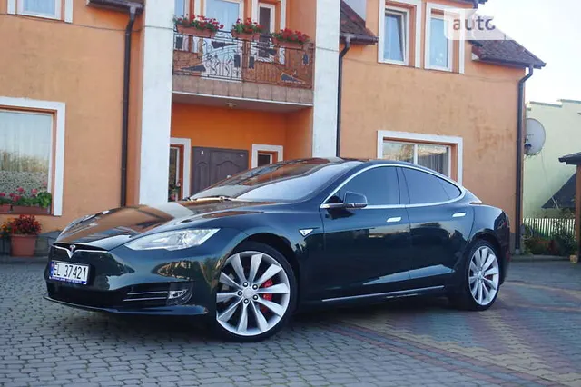 Tesla Model S